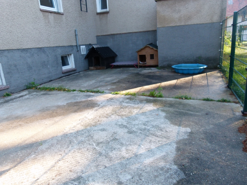 mit Rückzug und Planschbecken_1